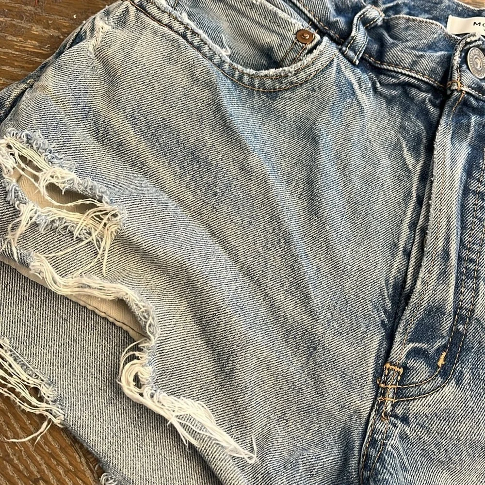 Moussy Blue Jean Shorts High-Waisted Frayed_3
